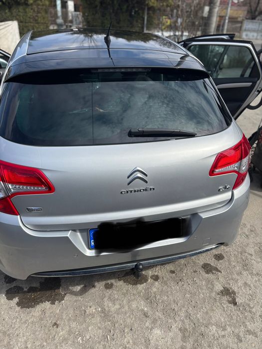 Vând Citroen c4 2011