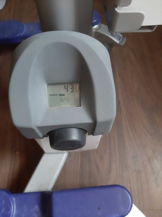 Scaun medical, cu elevator si cantar electronic, Arjo Calypso