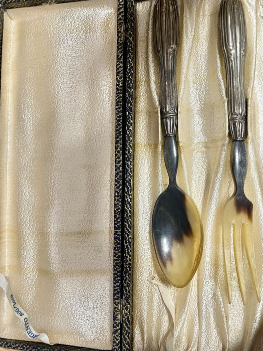 Set vechi pentru salata, manere argint