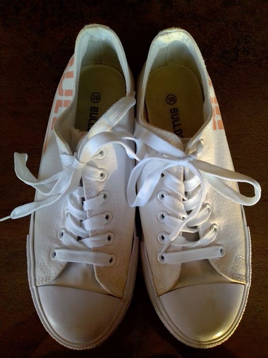 Дамски кецове 3 чифта