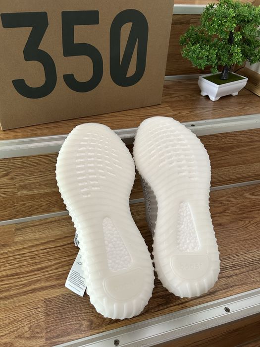 Yezzy 350 white