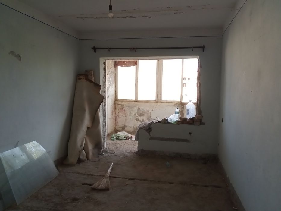 Продам квартиру своя 2х ком можно переделать в 3х