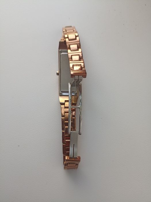 Продам часы Romanson