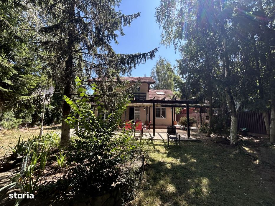 Resedinta 5 camere, cu Padure Privata, Paradisul Verde, teren 1735mp