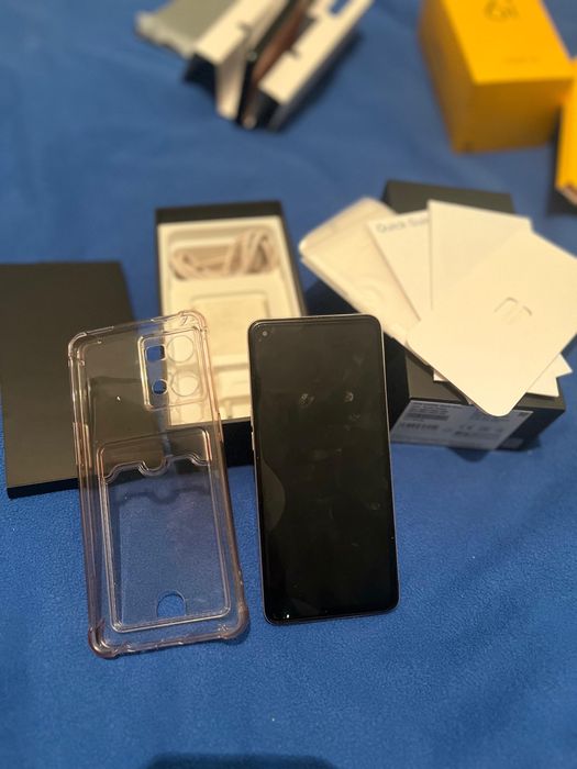 Oppo с лупой и реалми 6