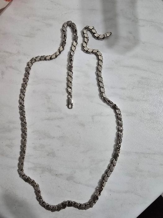 Продам серебряную цепочку