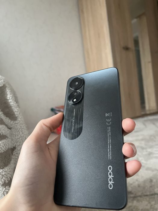 Продам Oppo A78 срочно