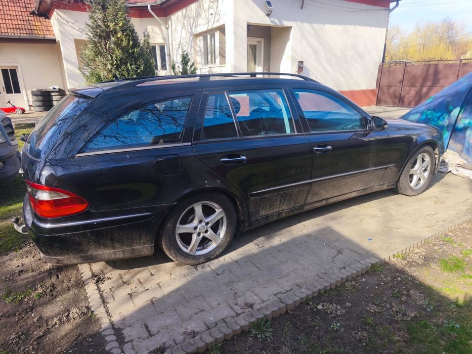 Mercedes Benz E-Class W211 an 2007
