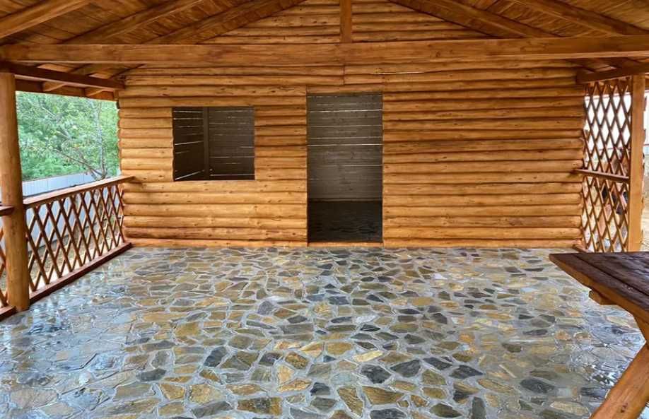 Amenajări Exterioare cu Piatră de Carieră naturală