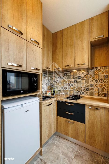 Apartament o camera, renovat,  Piata Marasti Timisoara