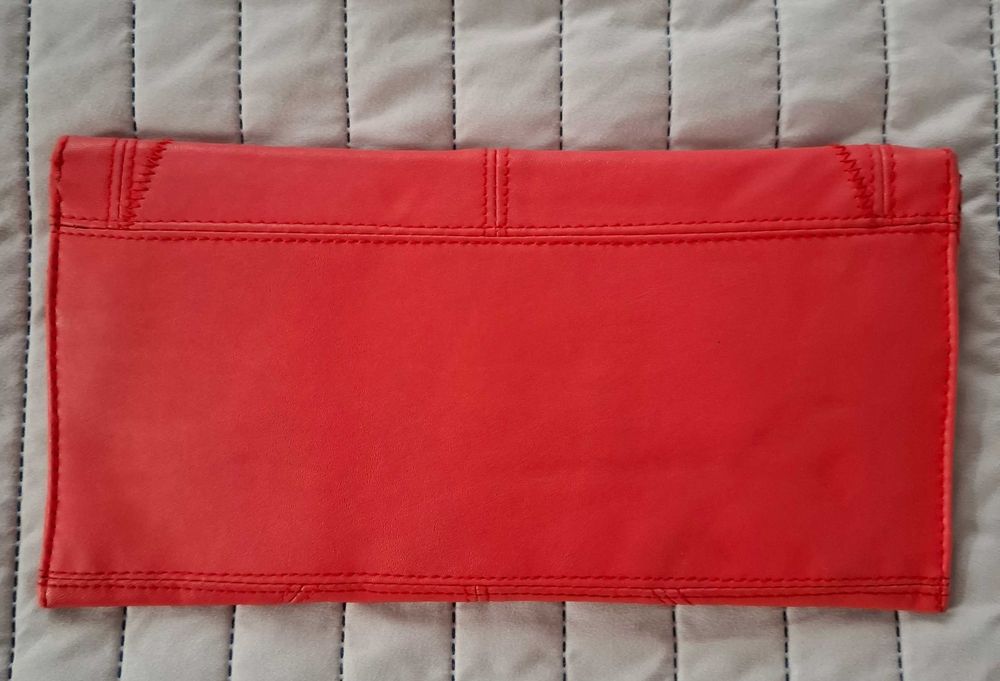 Дамска клъч чанта