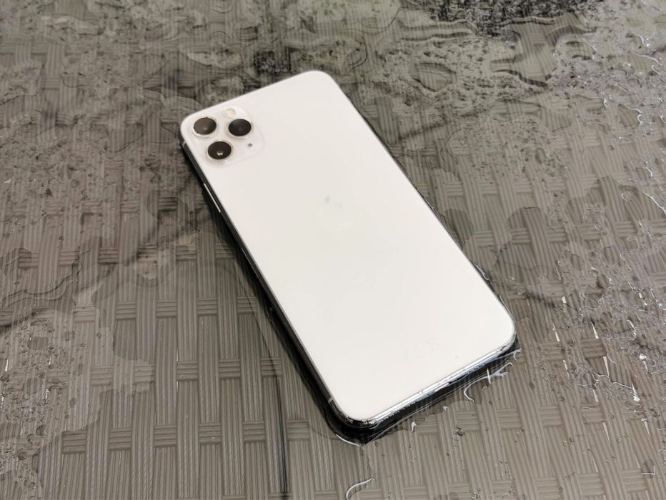 Айфон 11 про            .