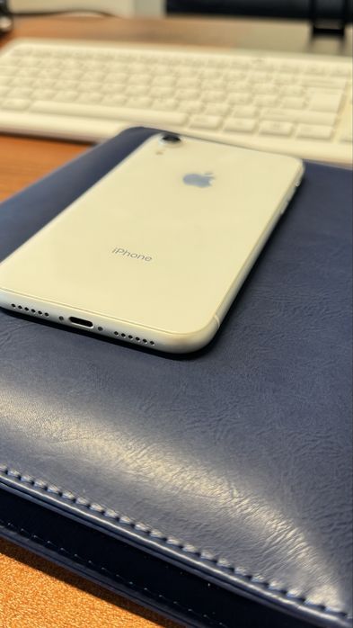 Iphone xr white 64Gb