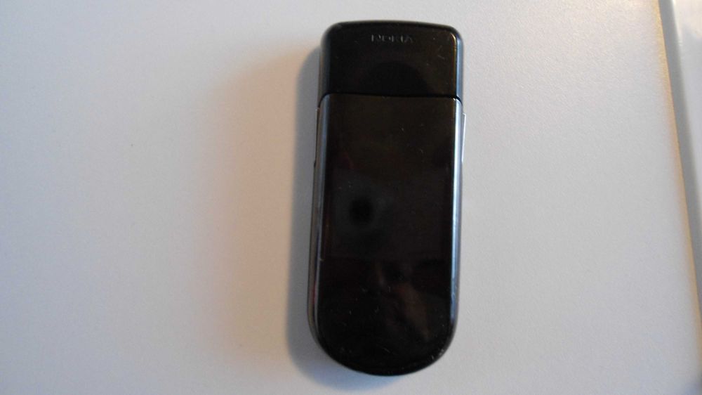 Мобилен телефон Nokia 8800 Sirocco