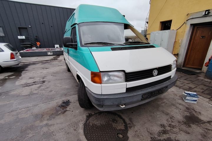 Lampa / Tripla stop dreapta pe aripa Volkswagen VW Transporter 1992