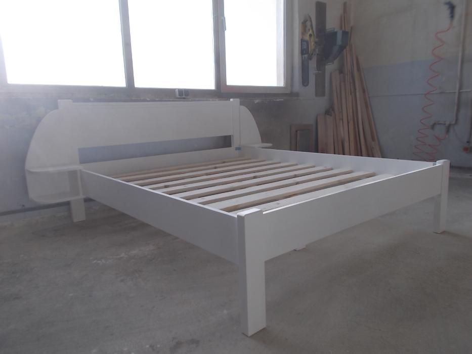 TRANSPORT GRATUIT.Pat matrimonial cod 204A