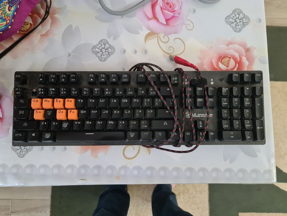 Игровой компьютер в комплекте с перефирией