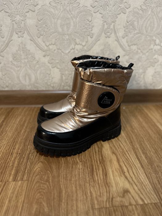 Зимние сапоги для девочки