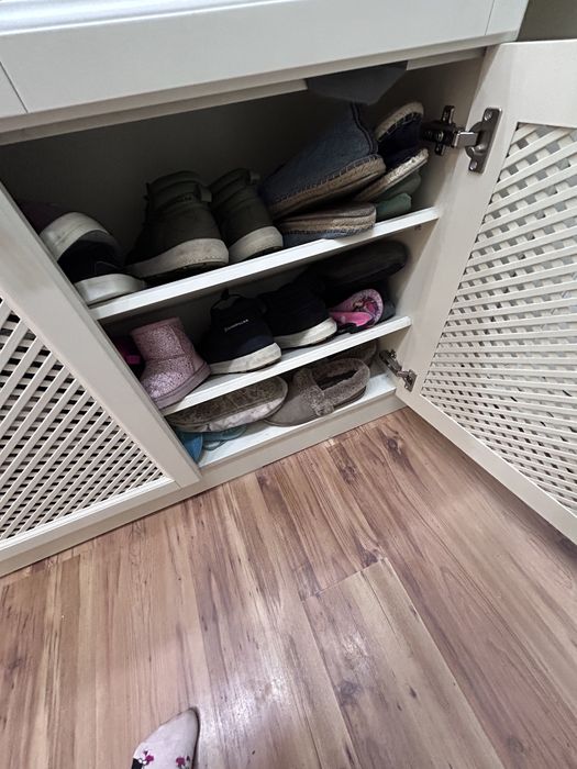 Шкаф для прихожей