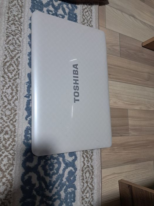 TOSHIBA ноутбук сатылады