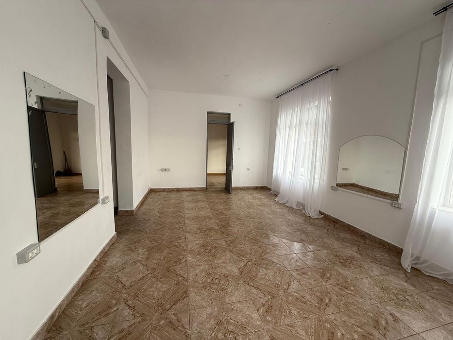 Spațiu comercial 195mp de închiriat!