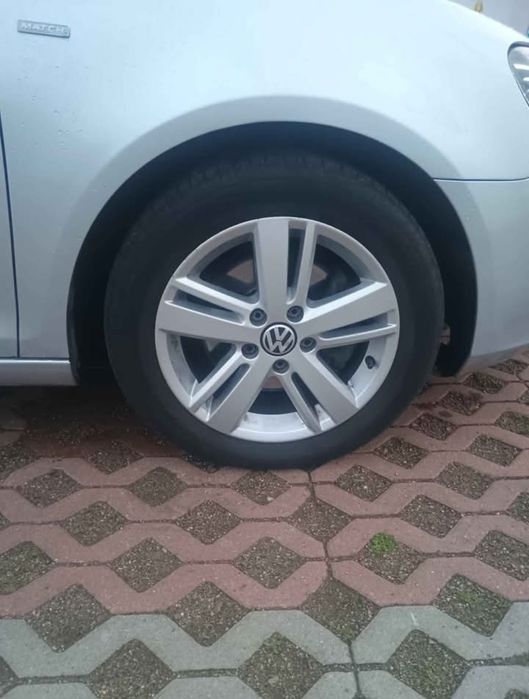 Volkswagen  Golf 6      1,6TDI MATCH