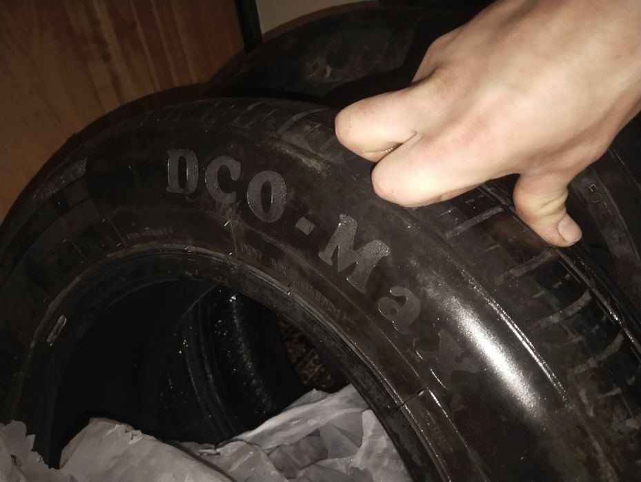 Продам шины почти новый