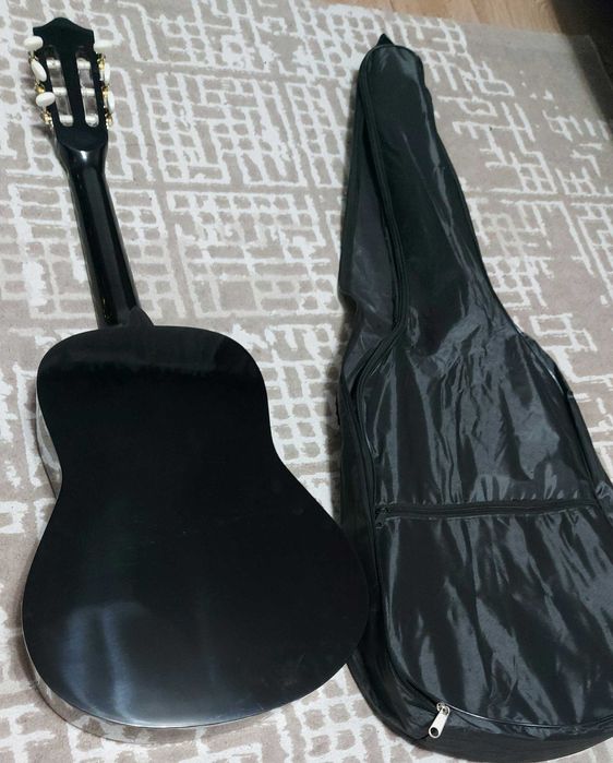 Гитара акустическая новая