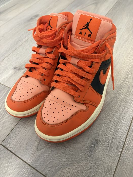 Jordan 1 mărimea 38