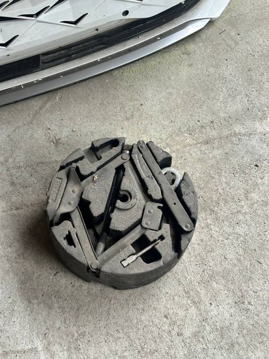 Домкрат сбори ,,