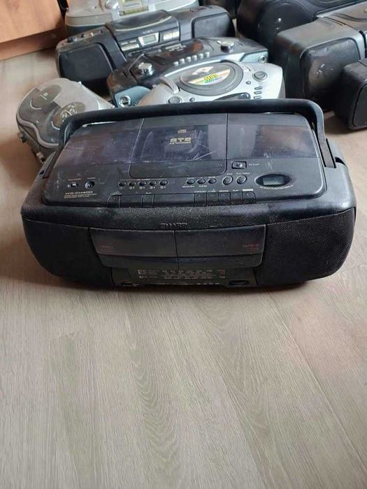 Vând radiocasetofoane Sony,Sharp,Jvc,Watson,Golf Star,Blaupunkt etc