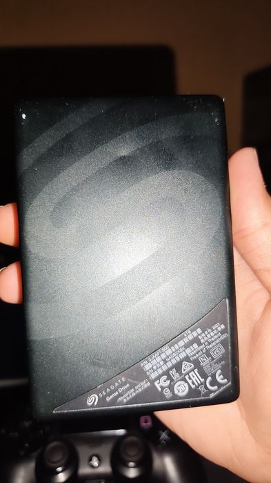 Hard Disk extern pt ps4 4TB original!