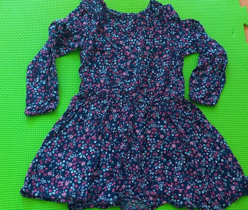 Детски роклички с дълъг ръкав