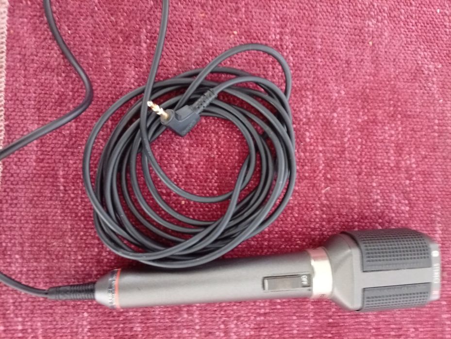 Vind microfon Sony stereo vintiege