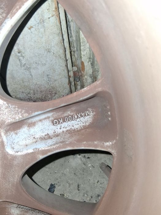 комплект оригинални алуминиеви джанти BMW с гуми Michelin