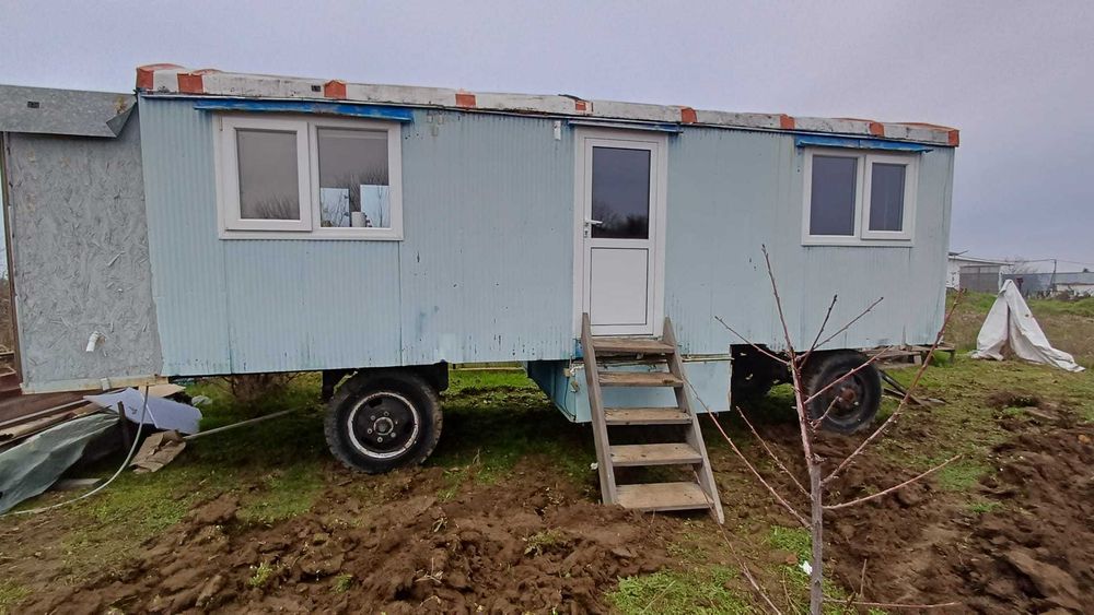 Фургон на колела