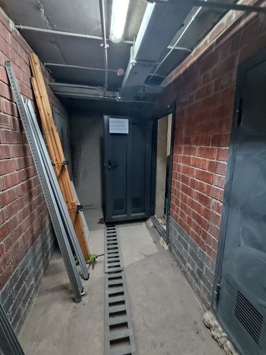 Продам кладовку 7.3м.кв