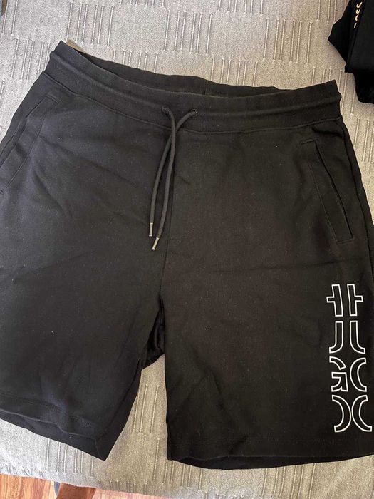 Шорти HUGO - размер 34