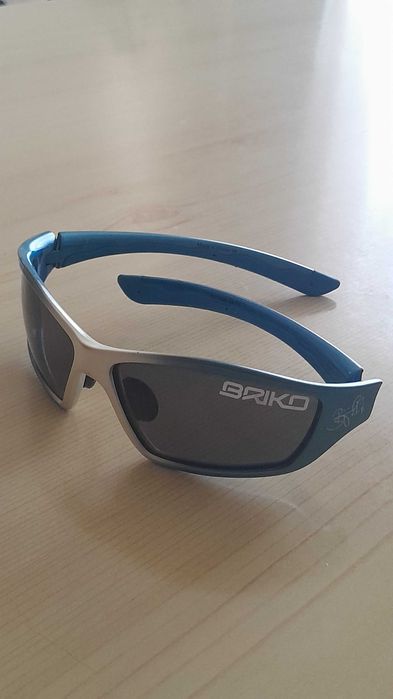 1 Спортни слънчеви очила BRIKO