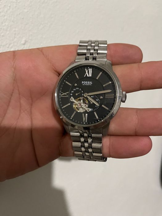 Vând 4 ceasuri funcționale