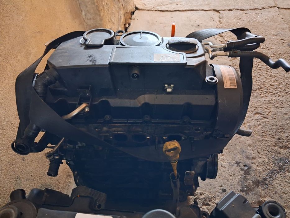 Motor 1.9 tdi BLS vw Golf 5 2008