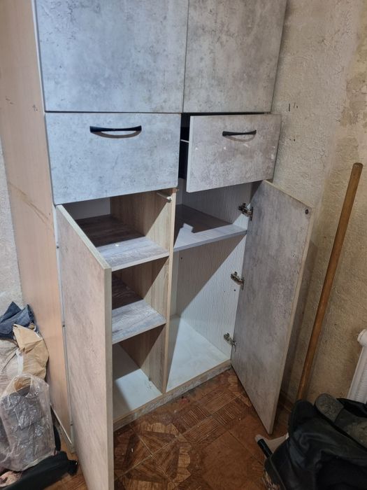 Продам шкаф в нормальном состоянии