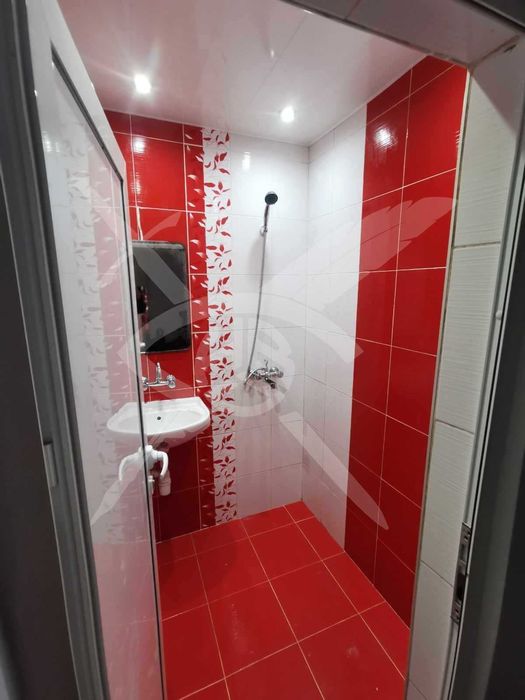 Дава се под наем Тристаен апартамент в Варна, Левски - 80 кв.м за 350 € - Снимка #5