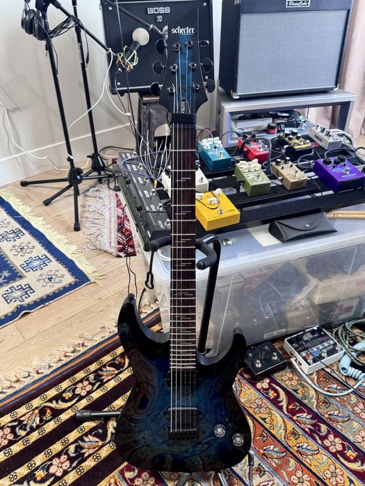 Удивительный Schecter Omen ELITE