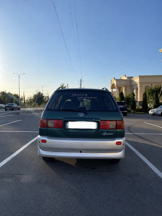 Продам Toyota Ipsum 1996