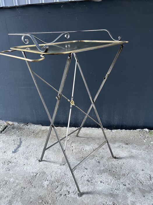 Помощна маса / 60-те