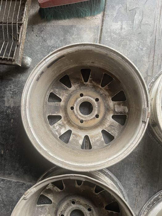 Диски от ауди в хорошем состояние