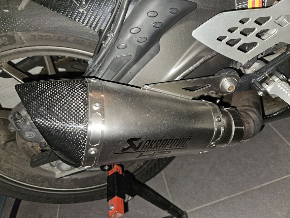 Крайно гърне Akrapovic