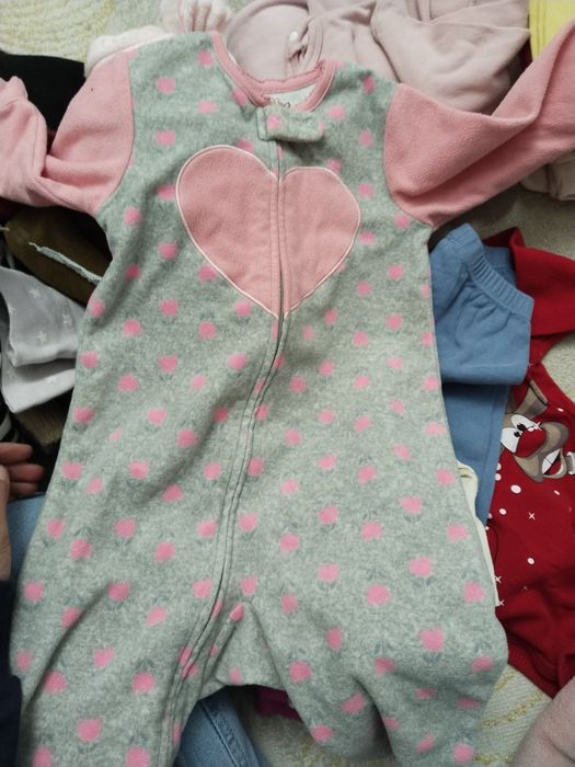 Отдам вещи от6месяцев