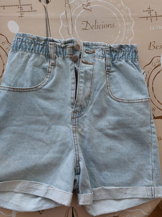 Дамски къси панталони